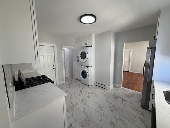 3rd image of 17 Pearl St #2