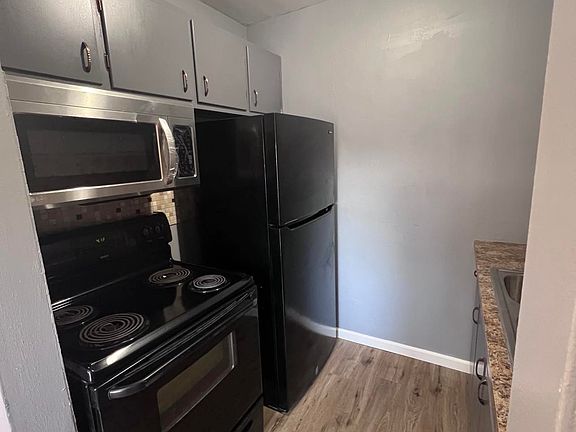 2nd image of 4559 Morgan Ford Rd #5A