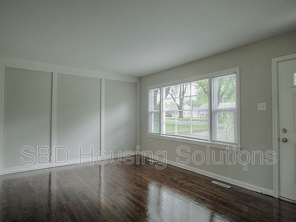5th image of 13716 Cypress Ave