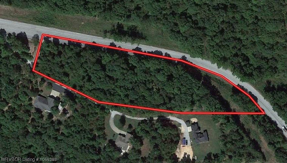 1st image of Knollwood Ln