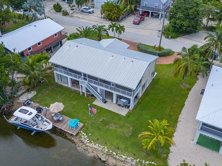 27376 Tobago Ln — Photo 29