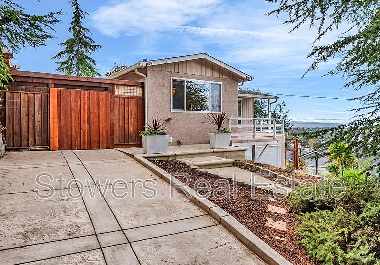 25551 Maitland Dr — Photo 3