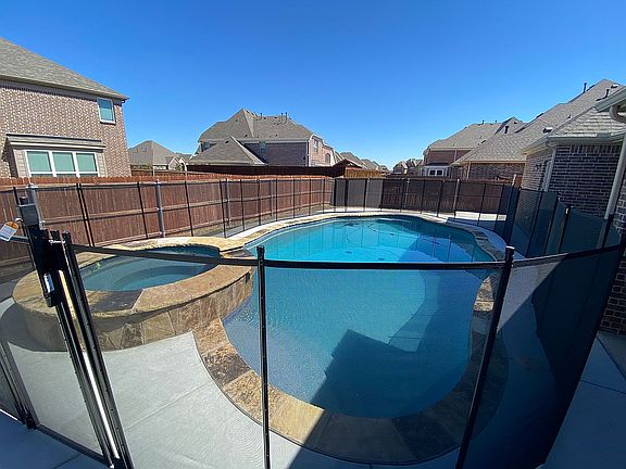 2nd image of 4807 Waterford Glen Dr