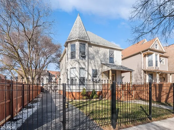 (undisclosed Address), Chicago, IL 60637