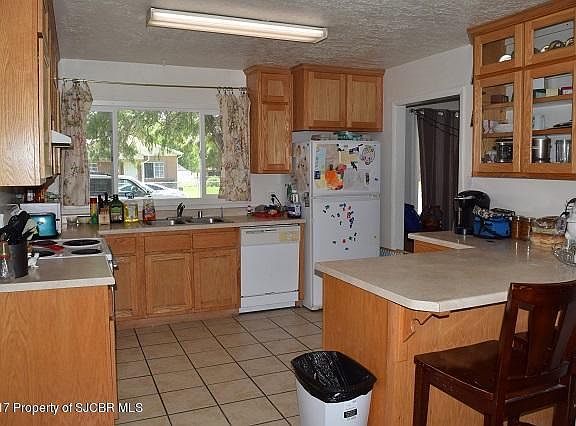 4th image of 2300 E 12th St