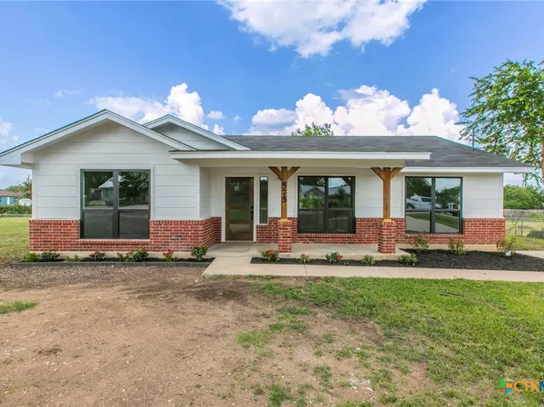 575 Live Oak Dr, Bertram, TX 78605