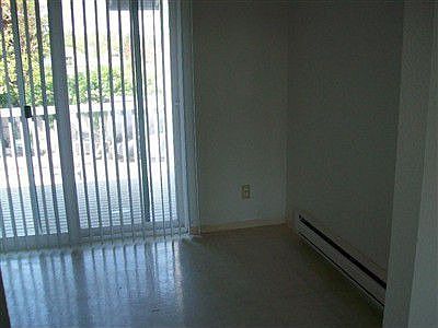 4th image of 3420 NE 147th St APT 3