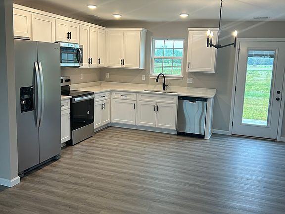 3rd image of 1106 Brook Ct