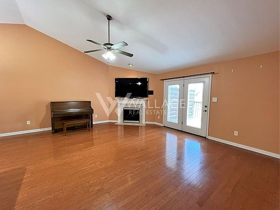 2nd image of 8847 Carriage House Way