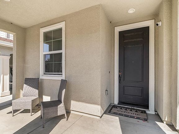 4th image of 945 Mendocino Ct