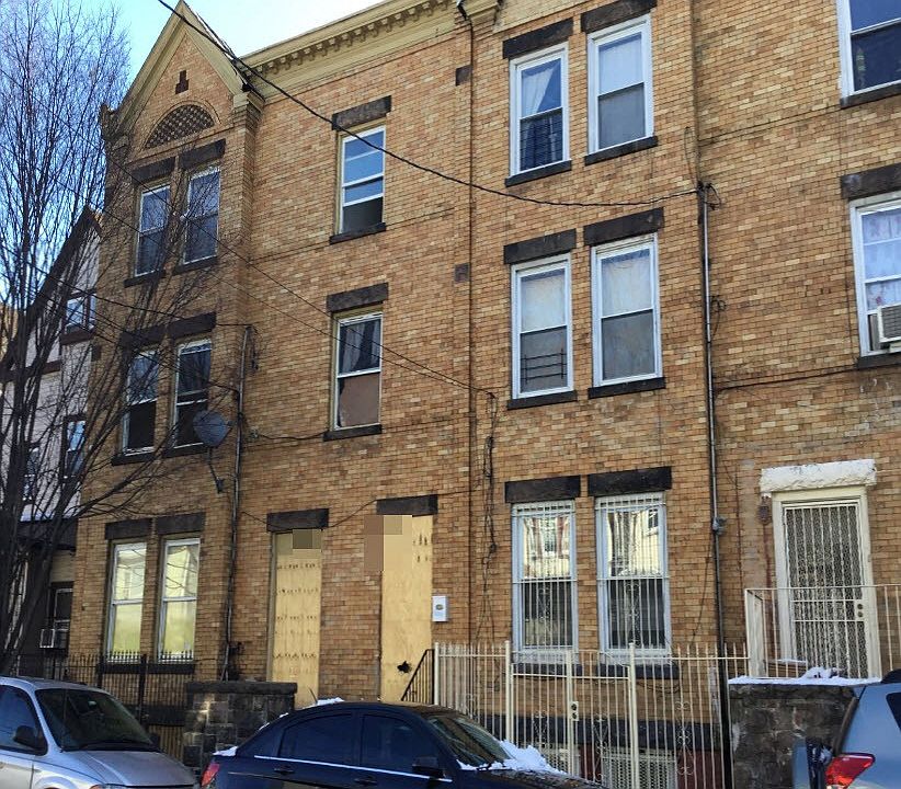 1st image of 247 N 6th St