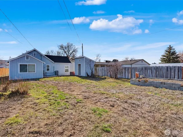 307 W Glover, Harrington, WA 99134