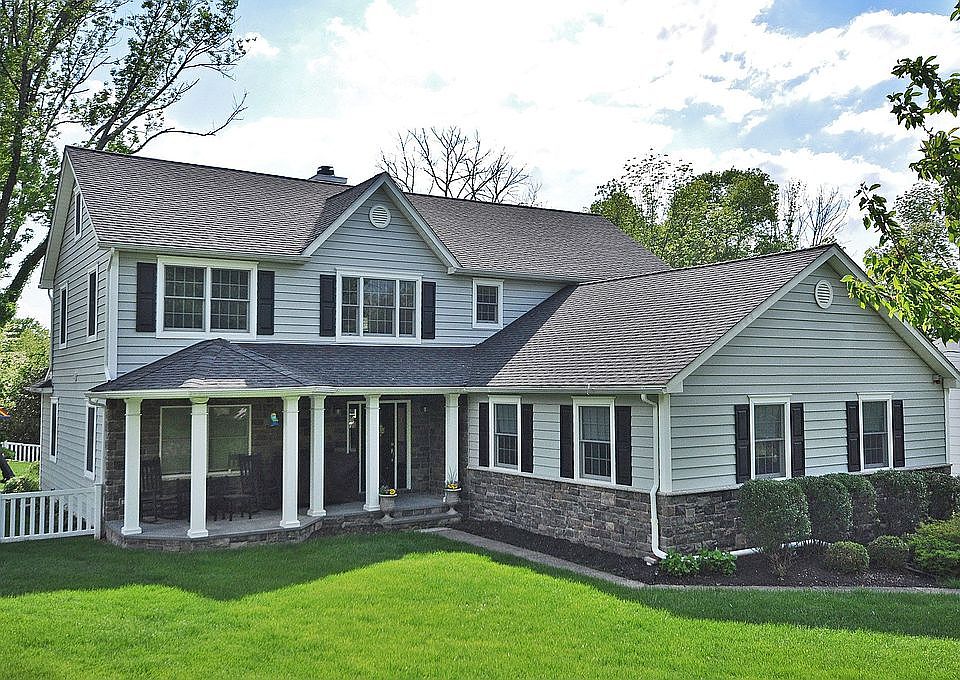 1st image of 68 Pitcairn Dr
