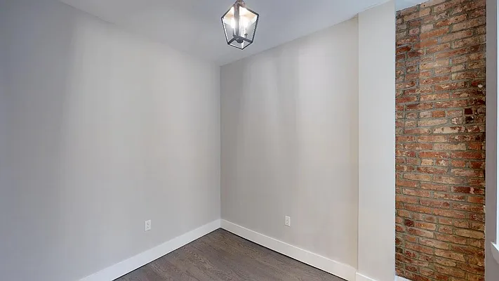 Rented by Zeetex Realty Corp | media 45