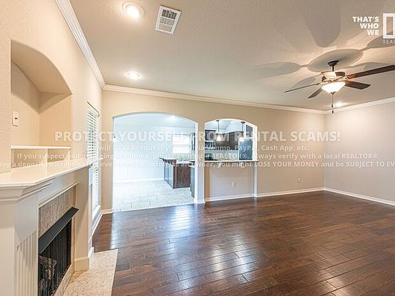 5th image of 2643 N Brush Creek Dr