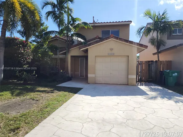 15632 SW 100th Ter, Miami, FL 33196