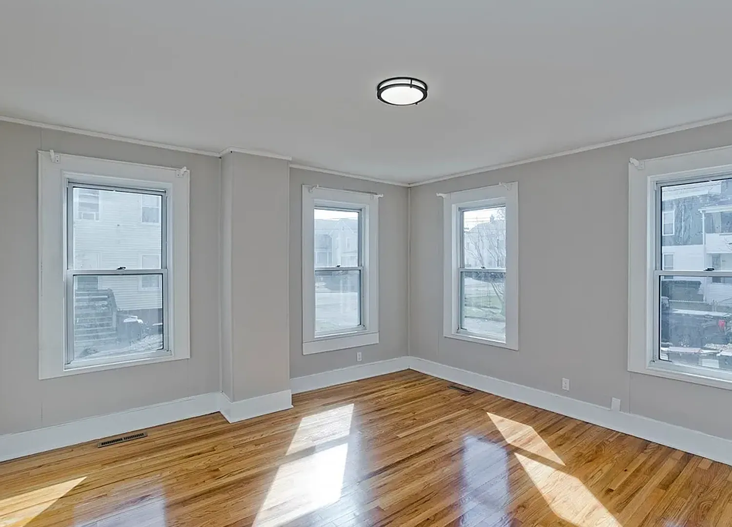 2 Bedroom-Westfield Ma — Photo 4