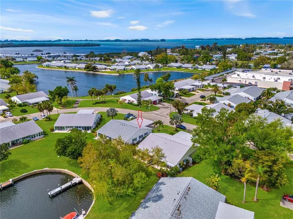 4405 Mount Vernon Dr, Bradenton, FL 34210