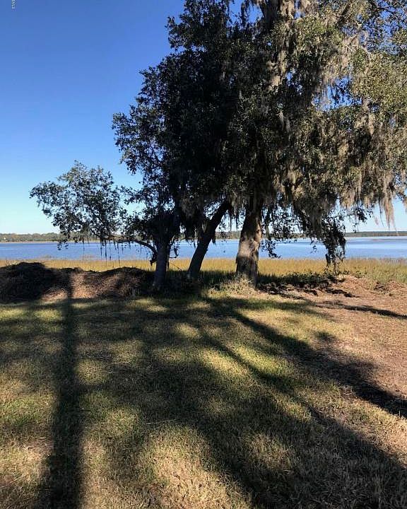 2nd image of 27 Reserve Dr