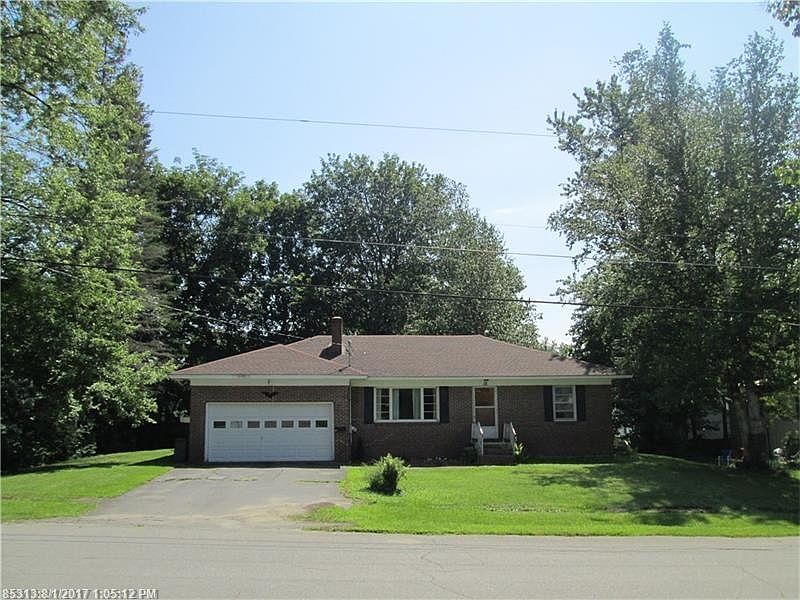 Welcome to 38 Roosevelt Avenue  Waterville, ME  04901-4926