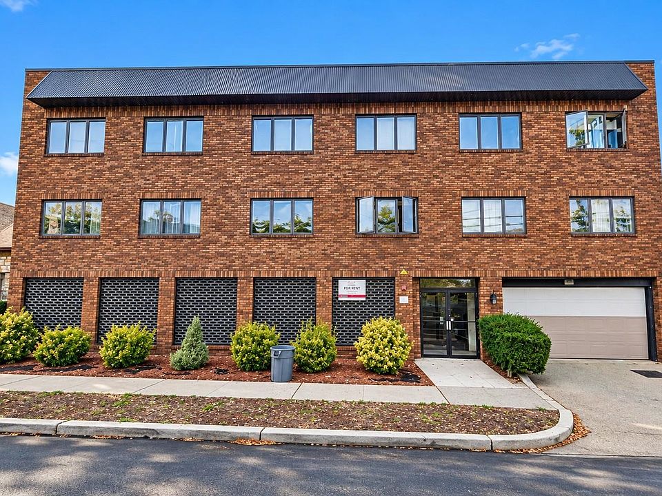 1st image of 47 Bergen Blvd #2B