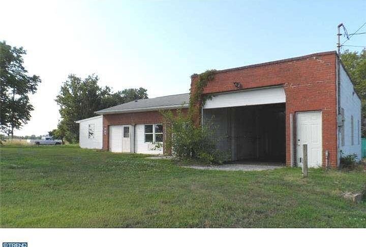 1st image of 886 S Broadway