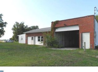 886 S Broadway, Pennsville, NJ 08070