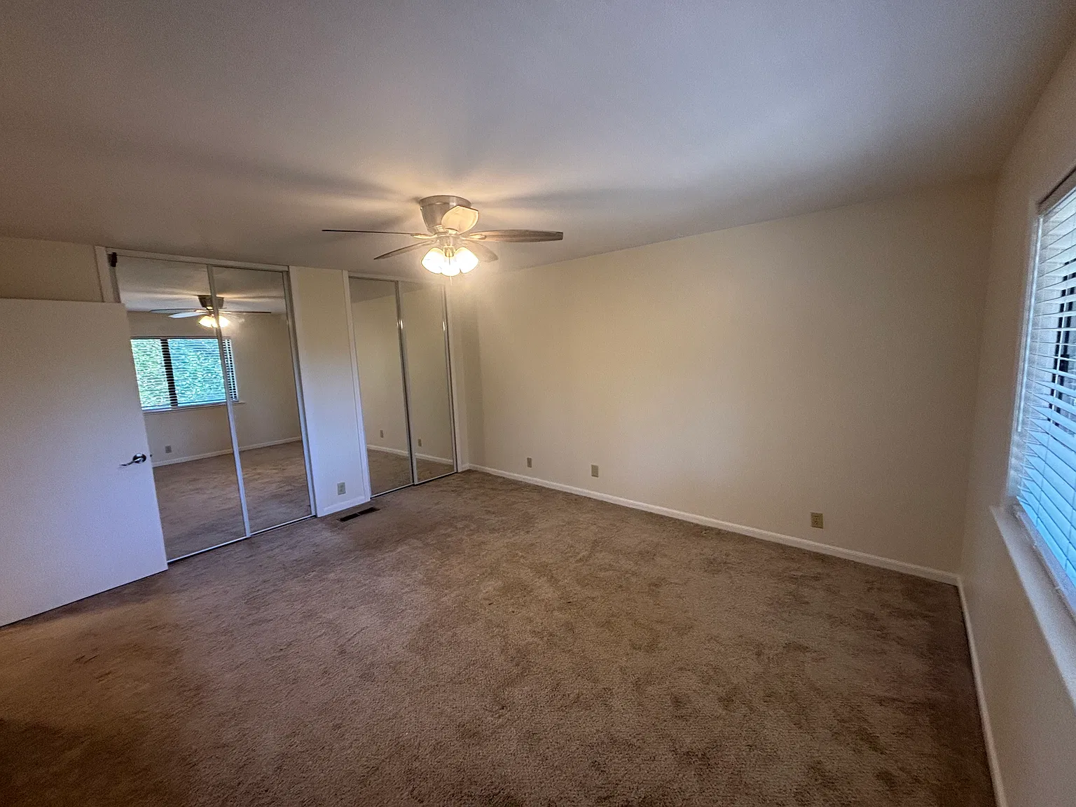 2 bed, 1200 sqft, $1,875 — Photo 3