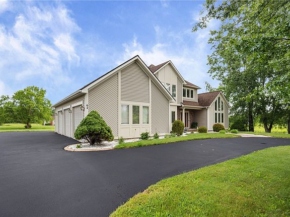 3rd image of 64 Frisbee Hill Rd
