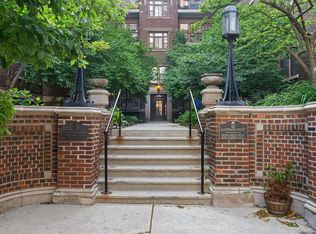 2011 N Prospect Ave APT 9, Milwaukee, WI 53202