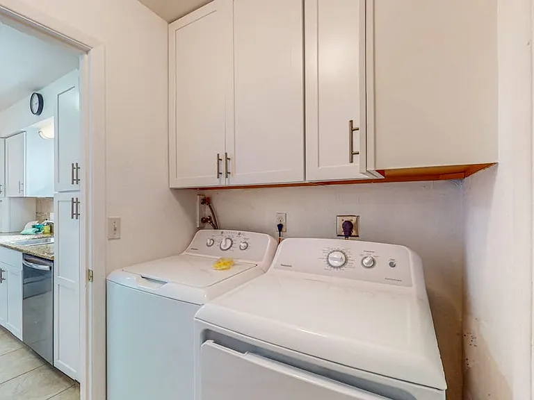 Laundry Room Cabinet