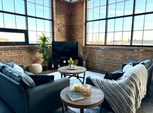 20 Sutphin St #303, Duluth, MN 55802