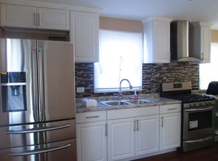 10730 S Rhodes Ave, Chicago, IL 60628