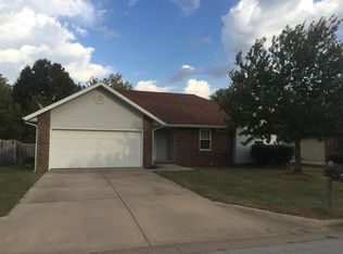 2052 S Colgate Ave, Springfield, MO 65807