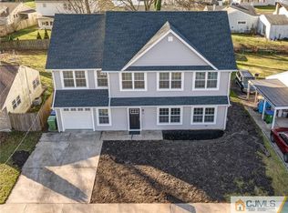 20 Kenmore Rd, Edison, NJ 08817