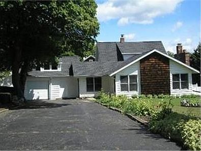 1st image of 162 Hazeltine Ave