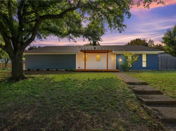 209 Brenda Dr, Hewitt, TX 76643