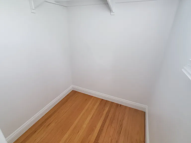 330 Orizaba Ave #2 — Photo 14