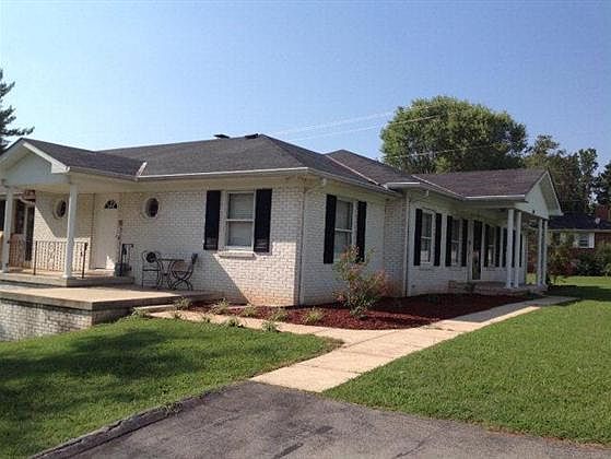1st image of 305 Hillview Dr