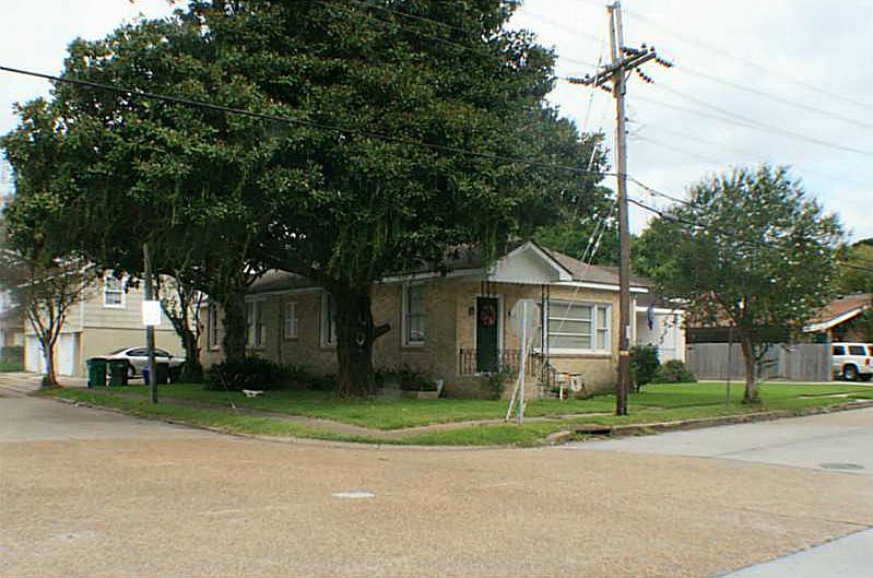 1st image of 3 Metairie Ct