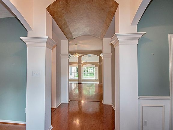 3rd image of 2227 Bay Haven Way