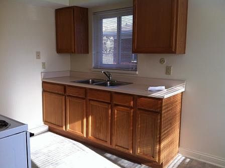 2nd image of 615 Hampshire Rd APT 3