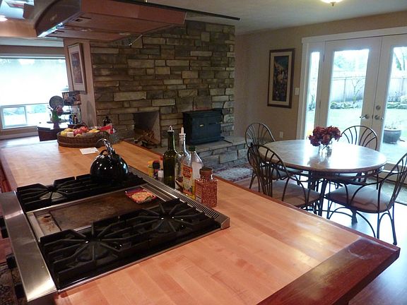 5th image of 808 138th St E