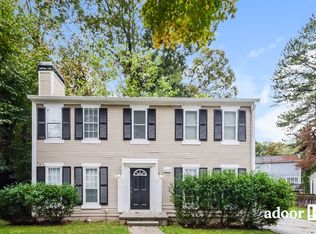 527 Crestridge Ct, Stone Mountain, GA 30083