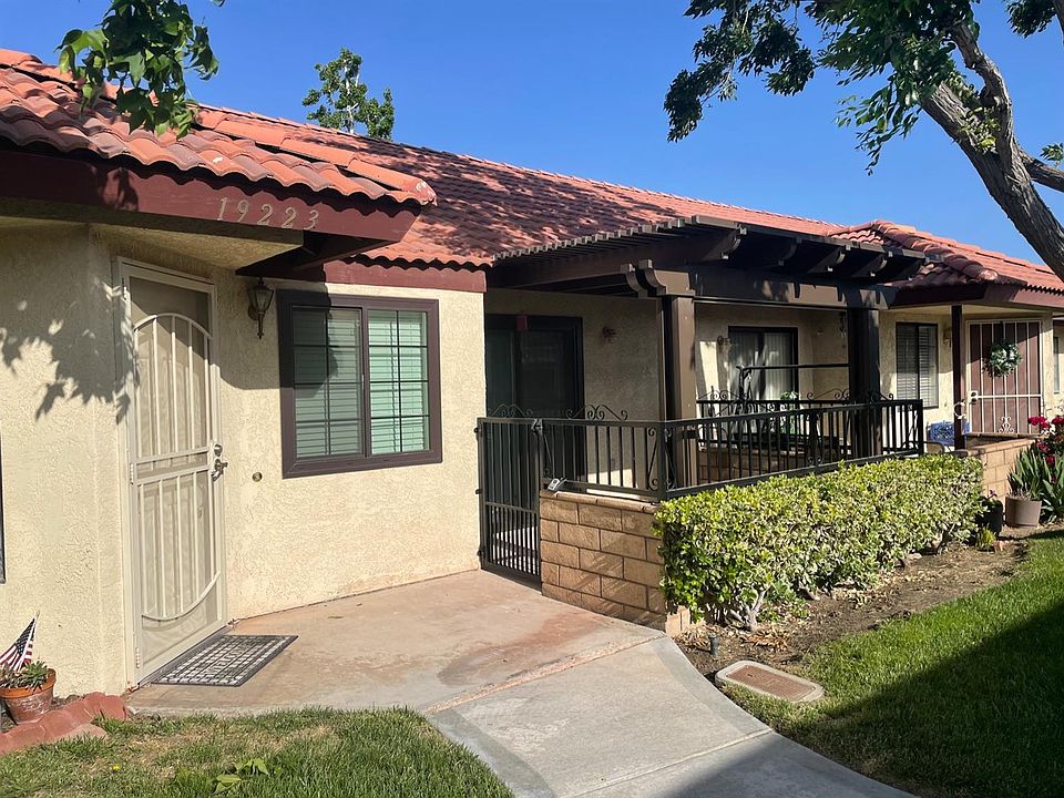 1st image of 19223 Elm Dr
