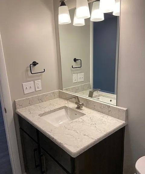 Country Club Apartments — Photo 28