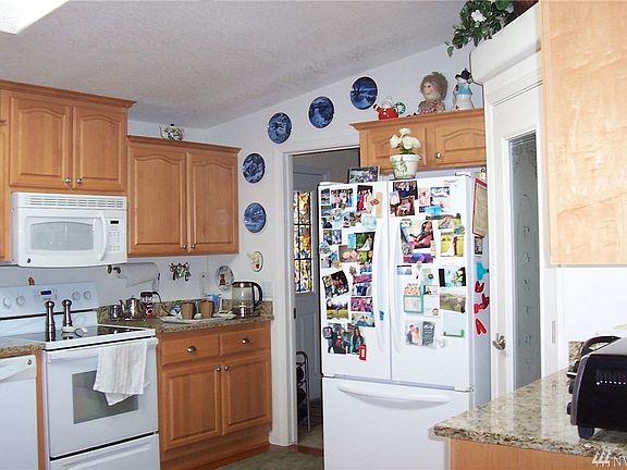 3rd image of 14727 43rd Ave NE Unit 149