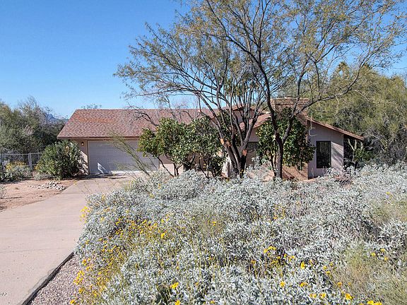 2nd image of 8735 N Sunnyslope Dr