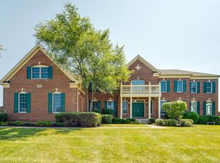 34 Tournament Dr N, Hawthorn Woods, IL 60047