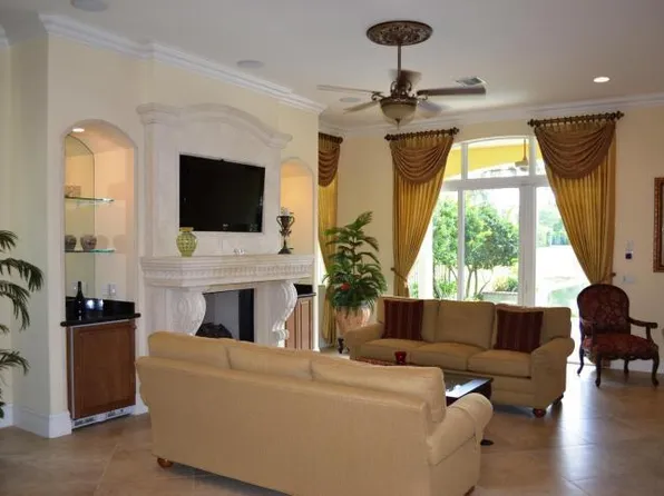 105 SE Santa Gardenia, Port Saint Lucie, FL 34984
